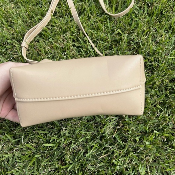 Samara NWOT Tan Vegan Leather Crossbody Bag Small Size 8”x8” - Picture 5 of 6